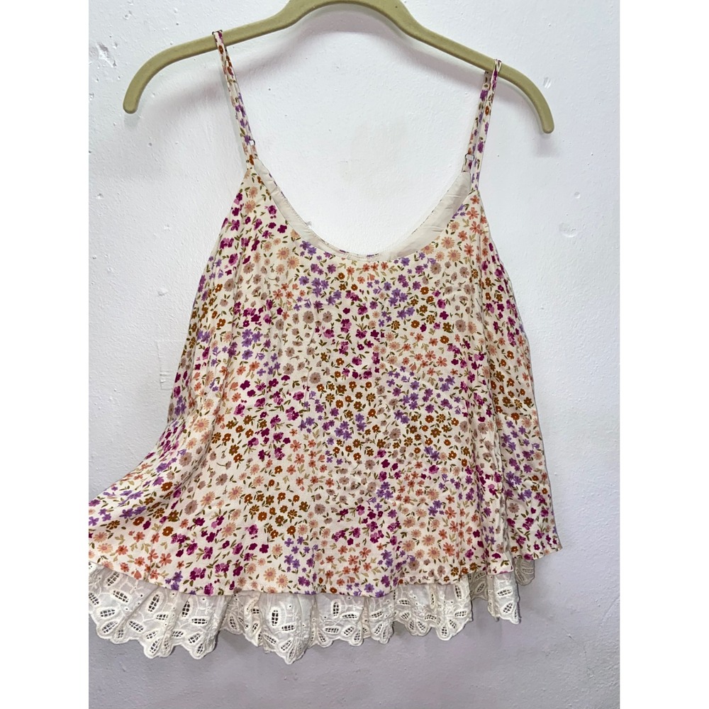 Hem & Thread Boho Ditsy Floral Eyelet Lace Trim Tiered Fairy Cami Tank Top NWT M - Picture 2 of 10